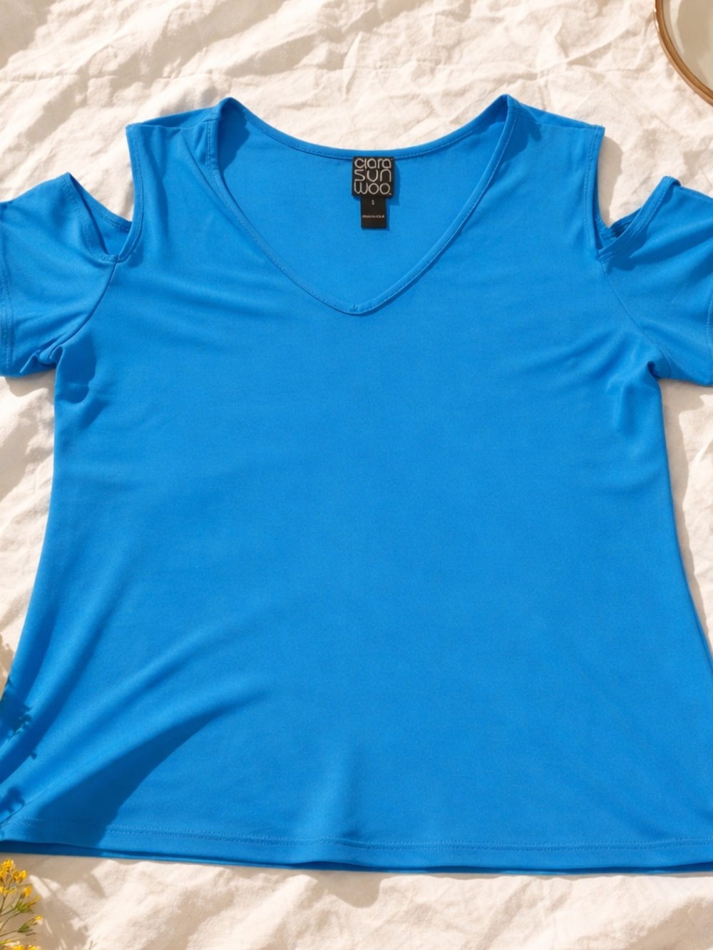 Clara Sun Woo Bright Blue Cold-Shoulder V-Neck Top